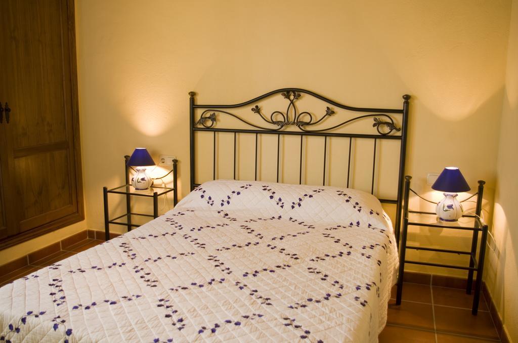 Rural Montes Malaga: Lagar Don Sancho Villa Room photo
